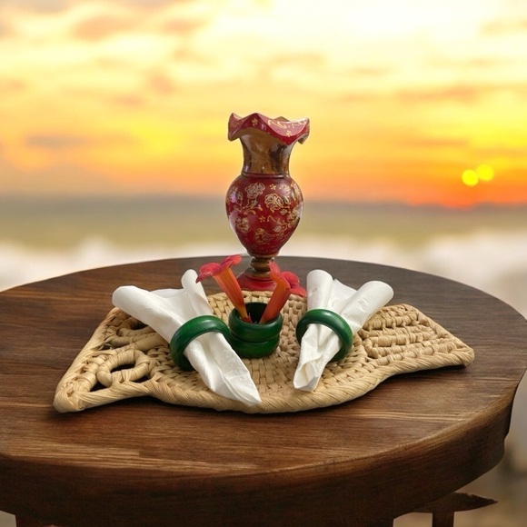 Wood Napkin Rings Set of 4, Forest Green Round Napkin Rings, Thanksgiving - Picture 3 of 7